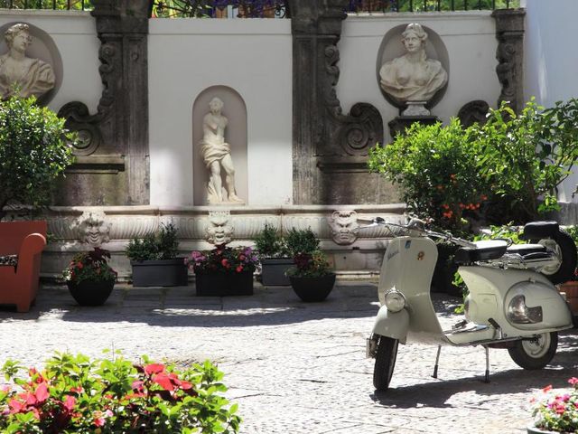 Hotel Piazza Bellini & Apartments — 400 m away from National Archaeological Museum Naples