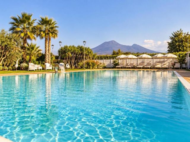 Resort & Winery Bosco De Medici — 700 m away from Pompeii