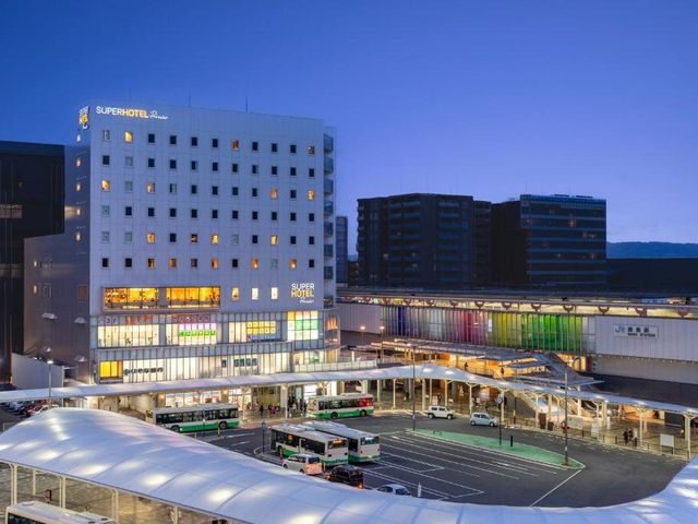 Super Hotel Premier JR Nara Eki — 50 m away from Nara Deer Park