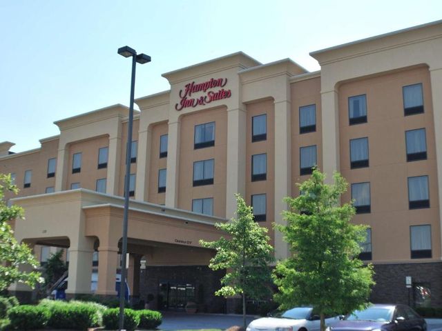 Hampton Inn & Suites Nashville at Opryland — 350 m away from Music City Center