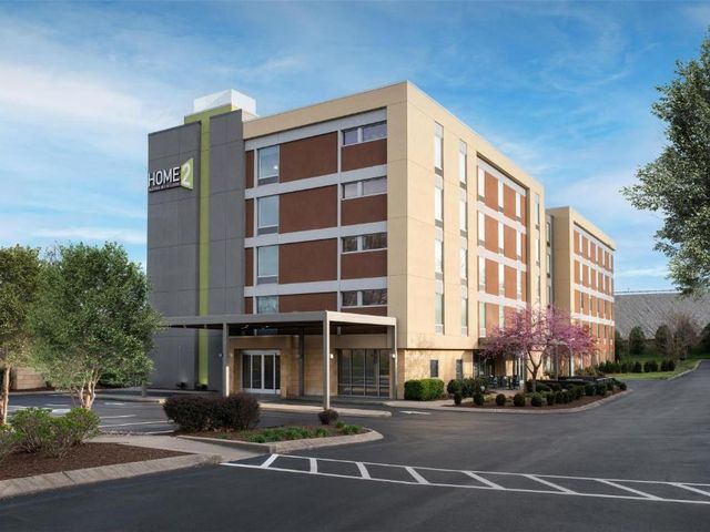 Home2 Suites Nashville Airport — 1.6 km from the airport
