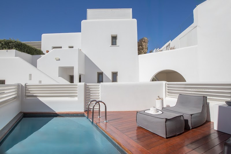 18 Grapes Hotel — Naxos Town