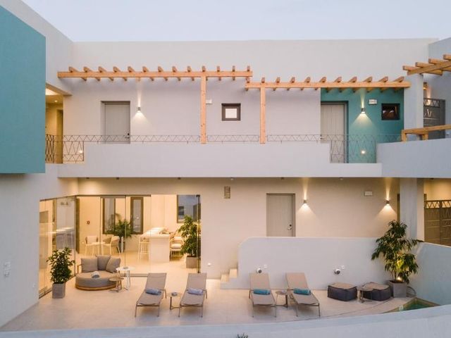 Anapollo Boutique Hotel Adults Only — 600 m away from Naxos Old Town