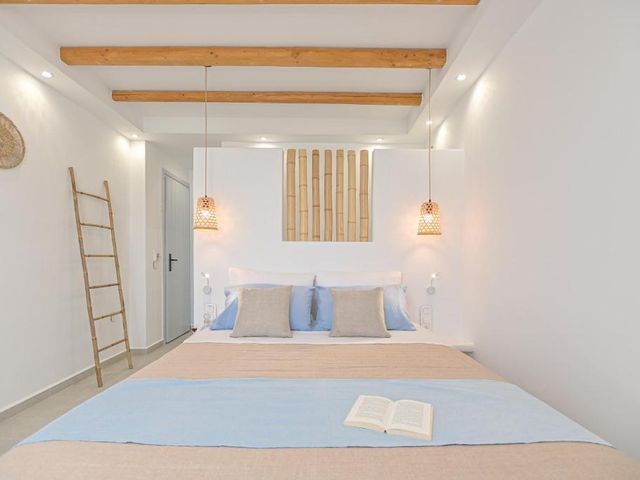 Elite Suites Naxos — 1 km away from Portara Gate Naxos
