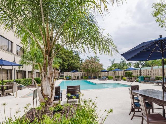 Brent House Hotel — 3.6 km away from Tulane University