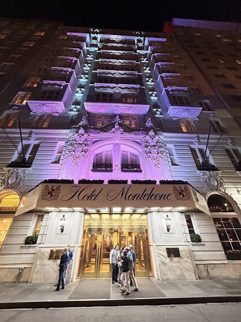 Hotel Monteleone — French Quarter