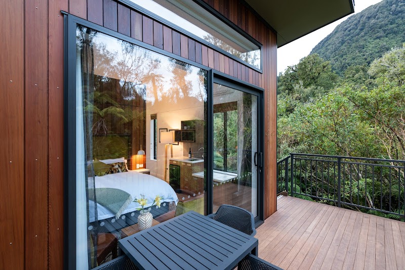 Community Eco Resort New Zealand — Rural Community