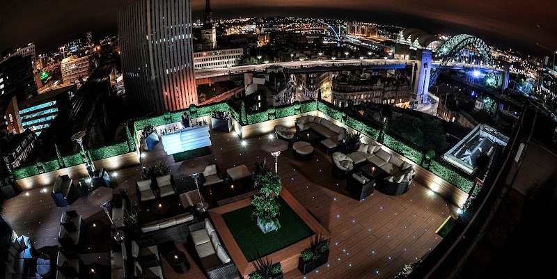 The Vermont Hotel — Castle Garth