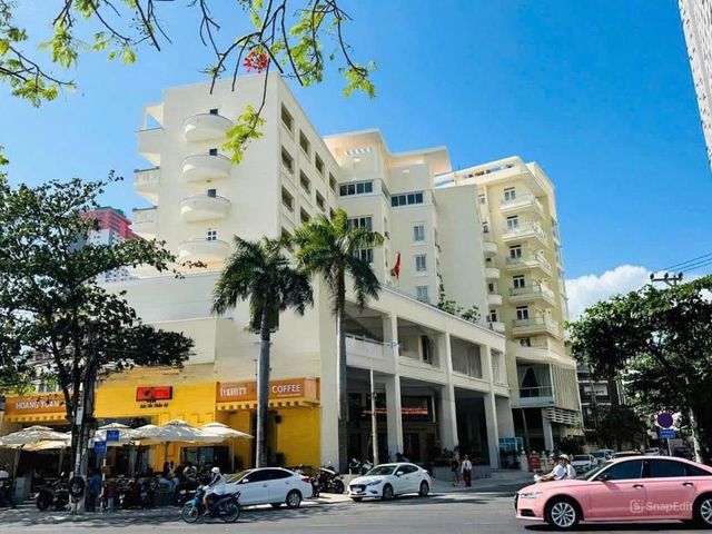 Hòn Chồng Hotel — 1.2 km away from Po Nagar Cham Towers Nha Trang