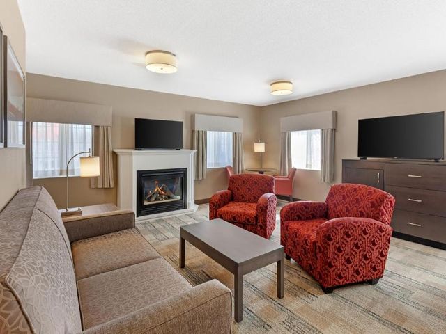 Best Western Colonel Butler Inn — 1.1 km away from Niagara-on-the-Lake from Niagara Falls