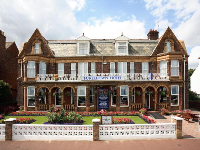 Furzedown Hotel — 15.6 km away from Horsey Windpump Norfolk Broads