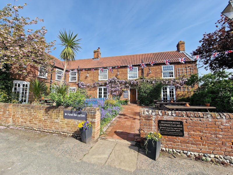 Sutton Staithe Hotel — Ingham Road