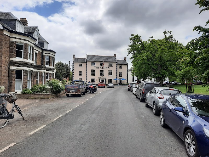 The Crown Inn — The Hill