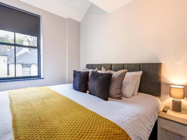 Bondgate Hotel - Smart Self Check-in Accomodation — 2.3 km away from Download Festival