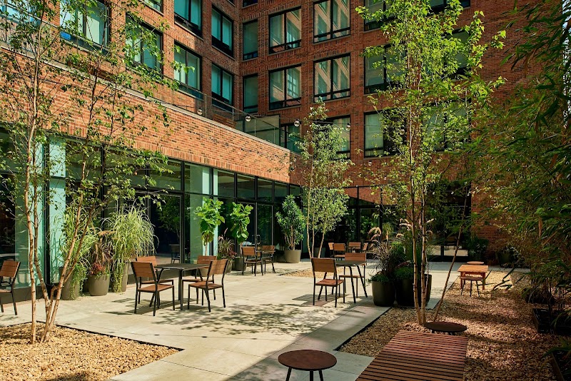 Arlo Hudson Square — Hudson Square / SoHo