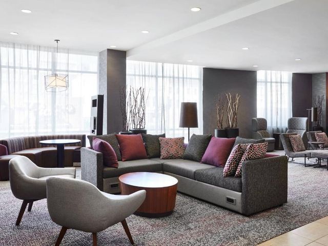 Courtyard by Marriott Newark Downtown — 50 m away from Prudential Center