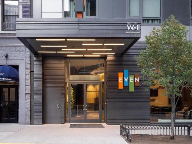 EVEN Hotel New York - Times Square South by IHG — 300 m away from Madison Square Garden