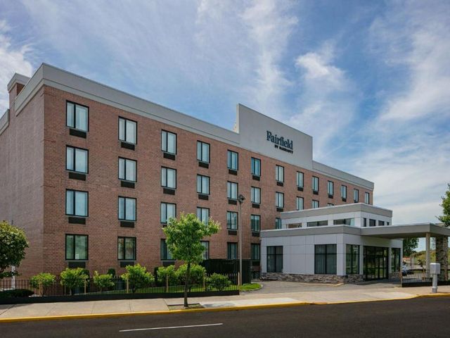 Fairfield Inn by Marriott JFK Airport — 2.5 km from the airport