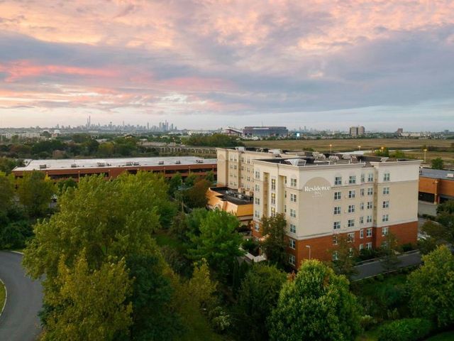Residence Inn East Rutherford Meadowlands — 2 km away from MetLife Stadium