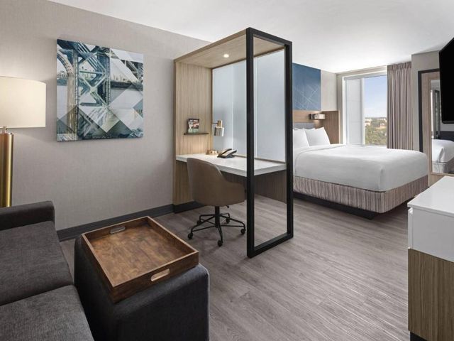 SpringHill Suites by Marriott East Rutherford Meadowlands Carlstadt — 1.2 km away from MetLife Stadium