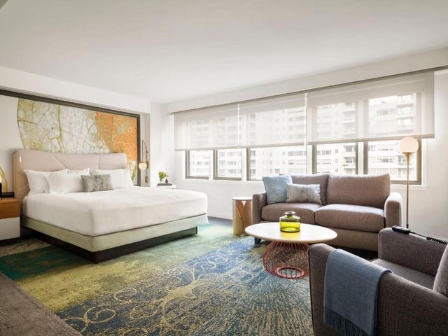 The Gardens Sonesta ES Suites New York — 800 m away from Hospital for Special Surgery
