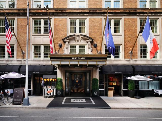 The Mark New York — 800 m away from Central Park