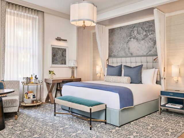 The Wall Street Hotel New York City — 150 m away from Wall Street