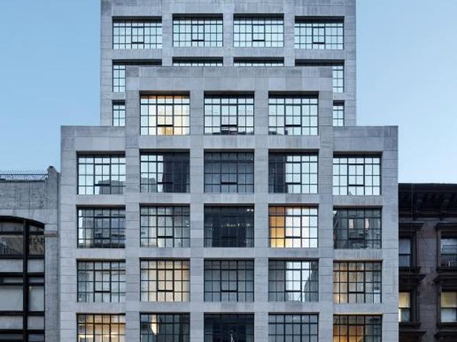 The Whitby Hotel — 200 m away from Museum of Modern Art
