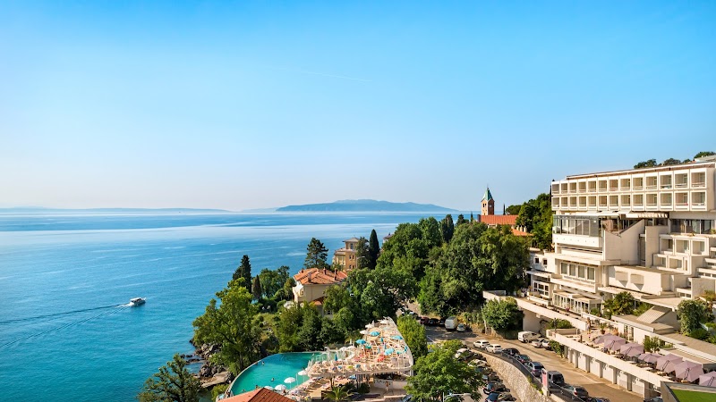Grand Hotel Adriatic II — Central Opatija (above Lungomare)