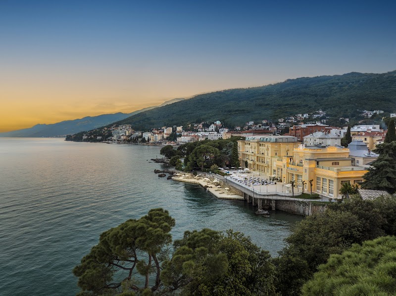 Hotel Kvarner - Liburnia — Central Opatija