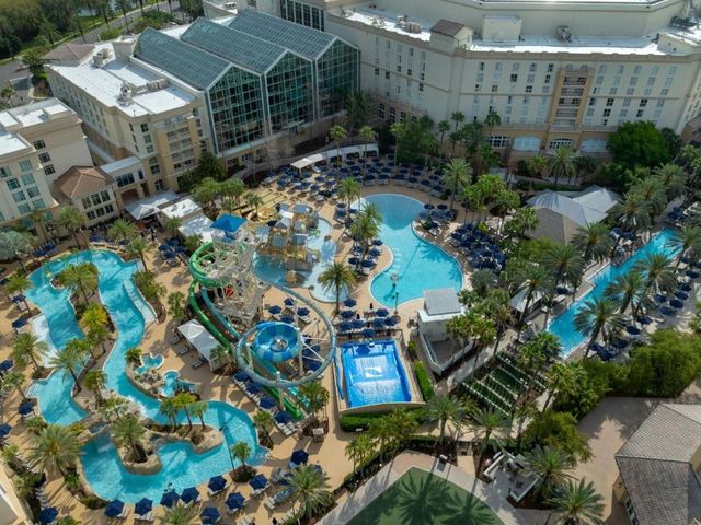 Gaylord Palms Resort & Convention Center — 4.1 km away from Gartner IT Symposium/Xpo