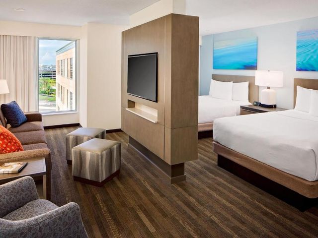 Hyatt House across from Universal Orlando Resort — 400 m away from Universal Orlando