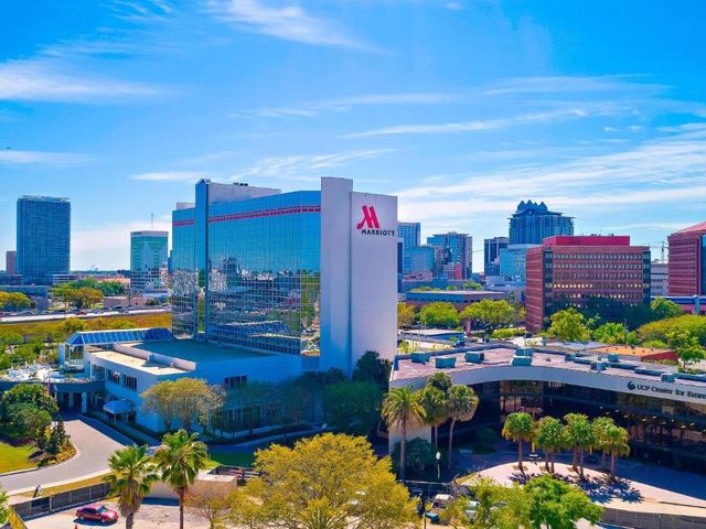 Marriott Orlando Downtown — 700 m away from Kia Center