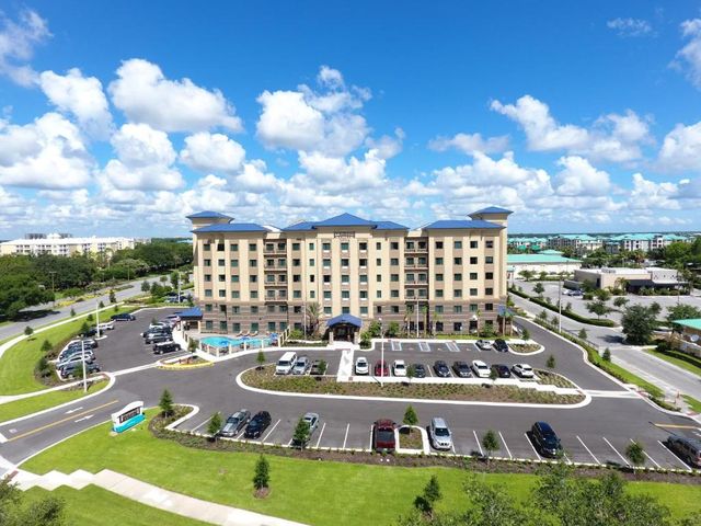 Staybridge Suites Orlando at SeaWorld by IHG — 1.2 km away from SeaWorld Orlando