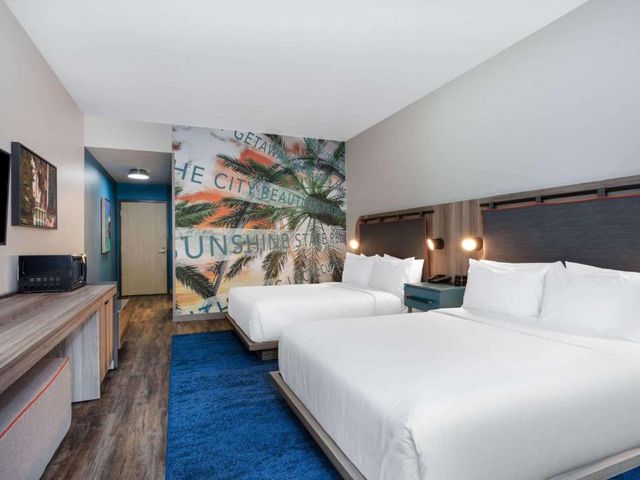 TRYP by Wyndham Orlando — 1.2 km away from SeaWorld Orlando