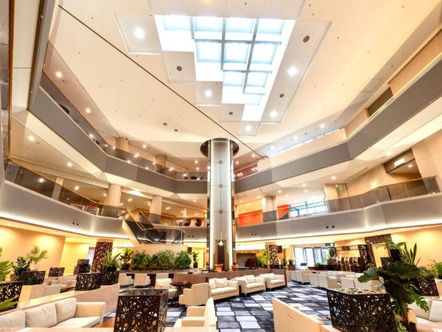 HOTEL FUKURACIA OSAKA-BAY — 500 m away from Intex Osaka