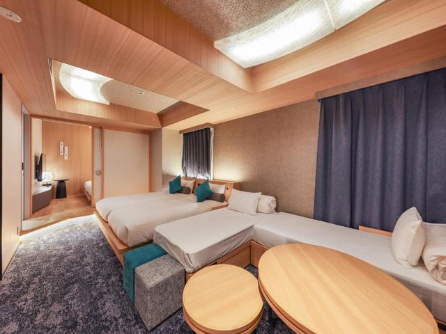 Hotel Keihan Tenmabashi Ekimae — 900 m away from Osaka Castle