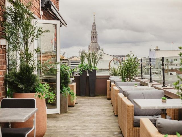 Home Hotel Folketeateret — 250 m away from Oslo Spektrum