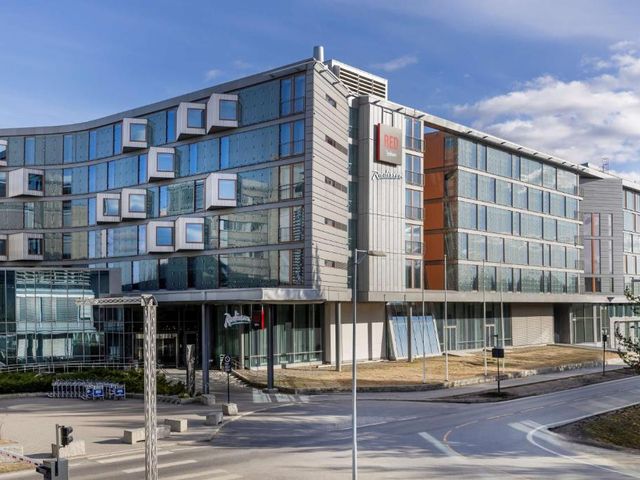 Radisson Hotel & Conference Centre Oslo Airport — 400 m from the airport