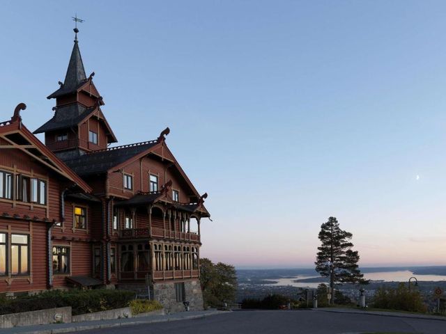 Scandic Holmenkollen Park — 3.4 km away from Oslo University Hospital