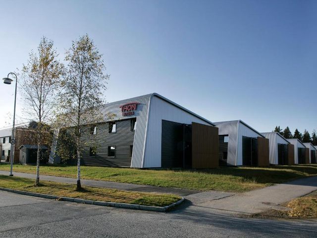 Thon Hotel Gardermoen — 3.9 km from the airport