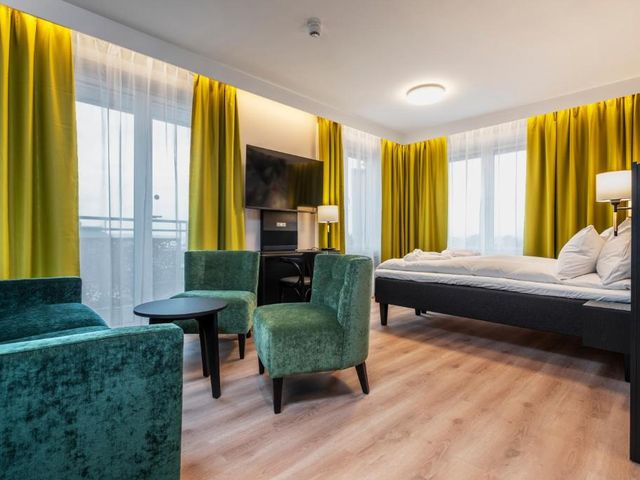 Thon Hotel Panorama — 600 m away from Oslo Opera House