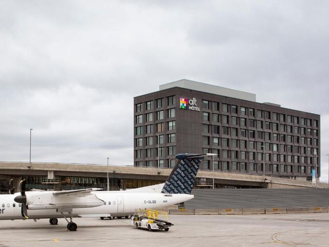 Alt Hotel Ottawa Airport — 350 m from the airport