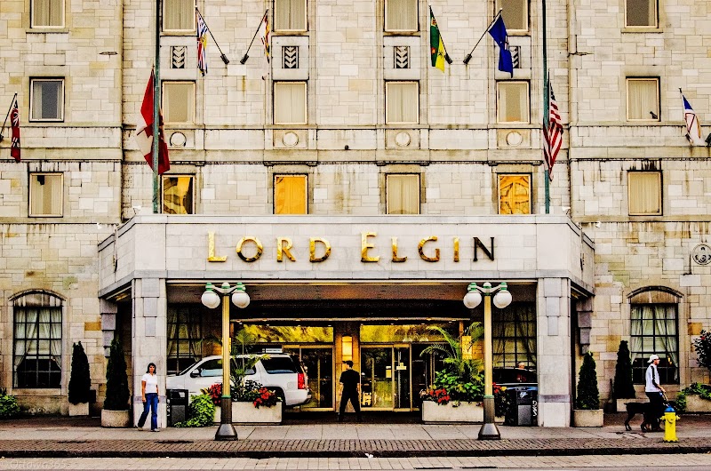 Lord Elgin Hotel — Downtown