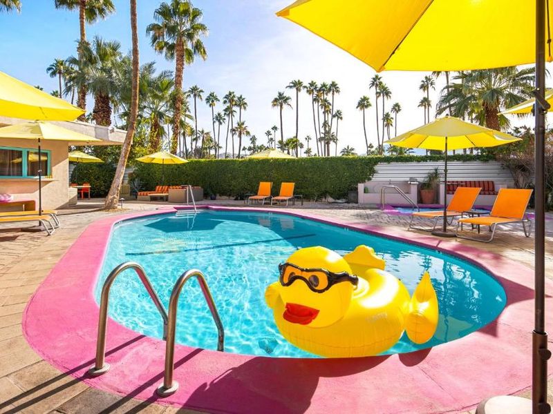 El Noa Noa - 21 and Over — Palm Springs Uptown