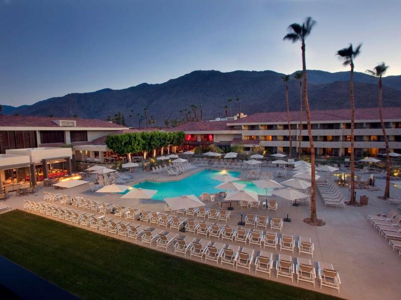 Hilton Palm Springs — Downtown Palm Springs
