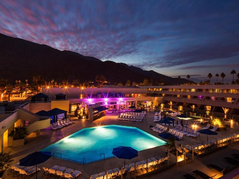 Hotel Zoso — Downtown Palm Springs