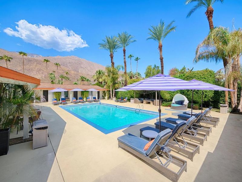 Best Hotels in Palm Springs for Christmas