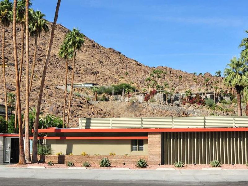 Orbit In - 21 and Over - A Town & Desert Boutique Hotel — Downtown Palm Springs