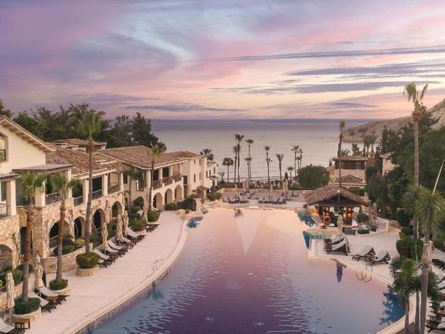 Columbia Beach Resort — 8.7 km away from Aphrodite's Rock Paphos